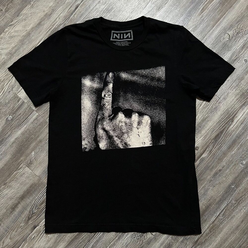 2018 Nine Inch Nails Concert Tee Cold and Black and Infinite Tour Atlanta L